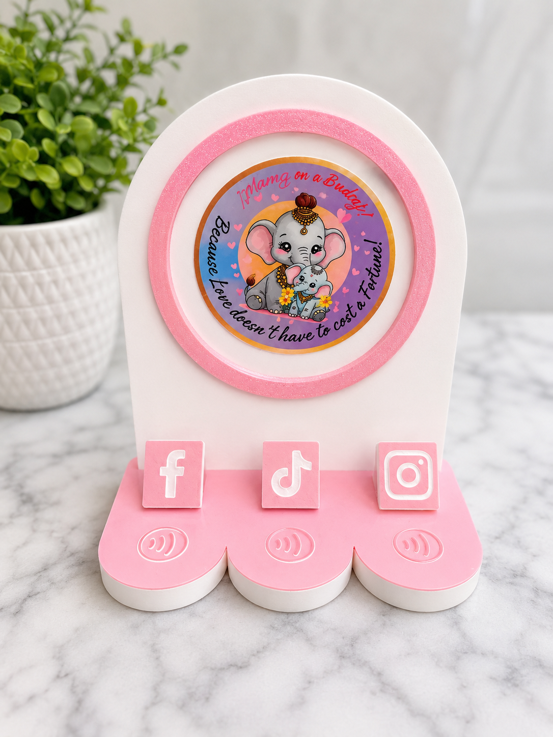 Mama’s Social Tap Pal | Personalized 3-Link NFC Display Stand